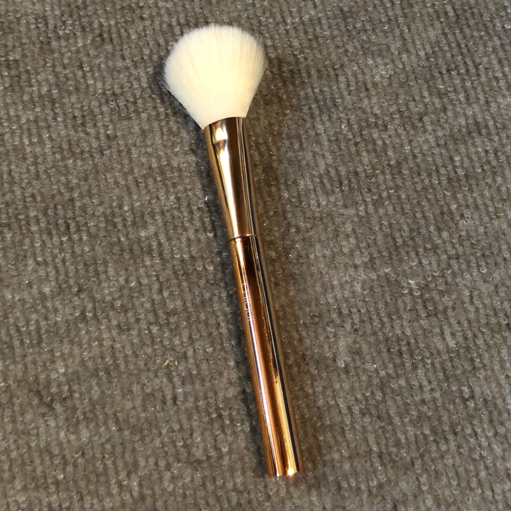 elf & Chique Brushes - Picture 11 of 11